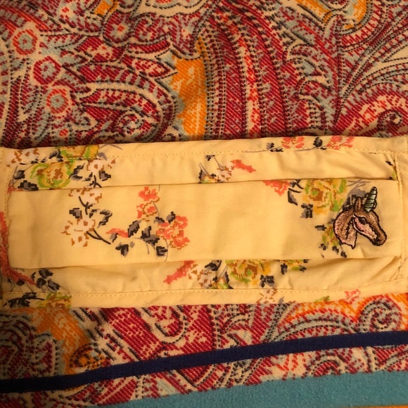 Coach Floral Uni Face Mask - Picture 3 of 3